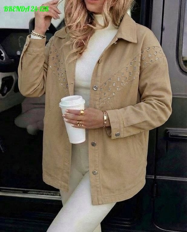 повседневная куртка,джинсовая куртка,куртка модная,джинсовая куртка с заклепками,куртка