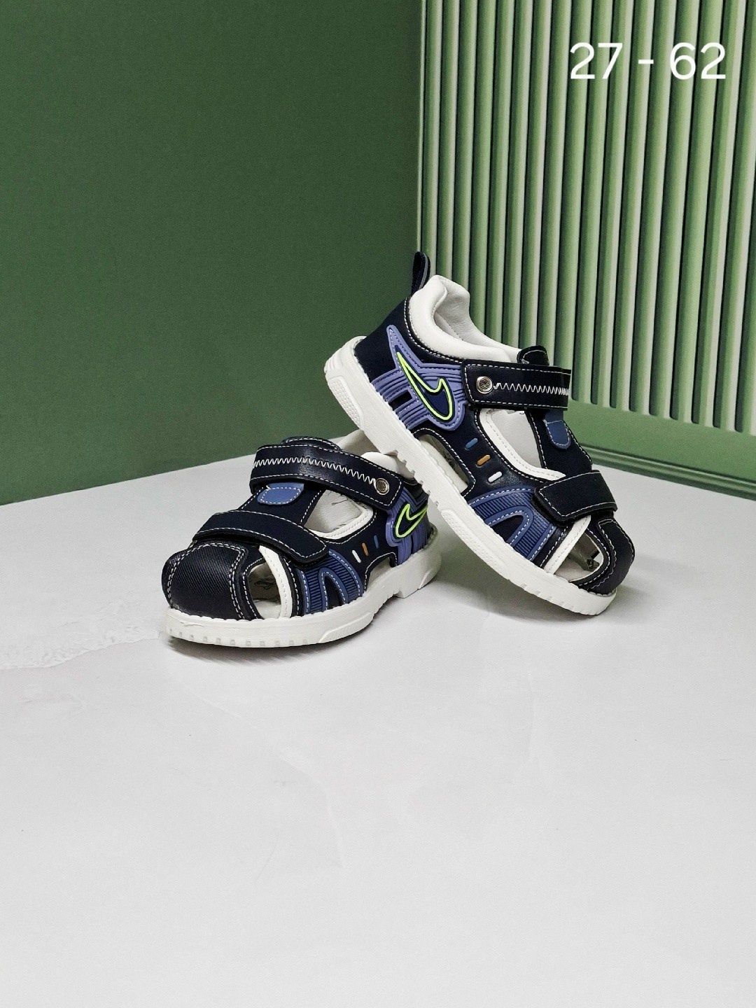 сандалии,,детские сандалии, детская,кроссовки