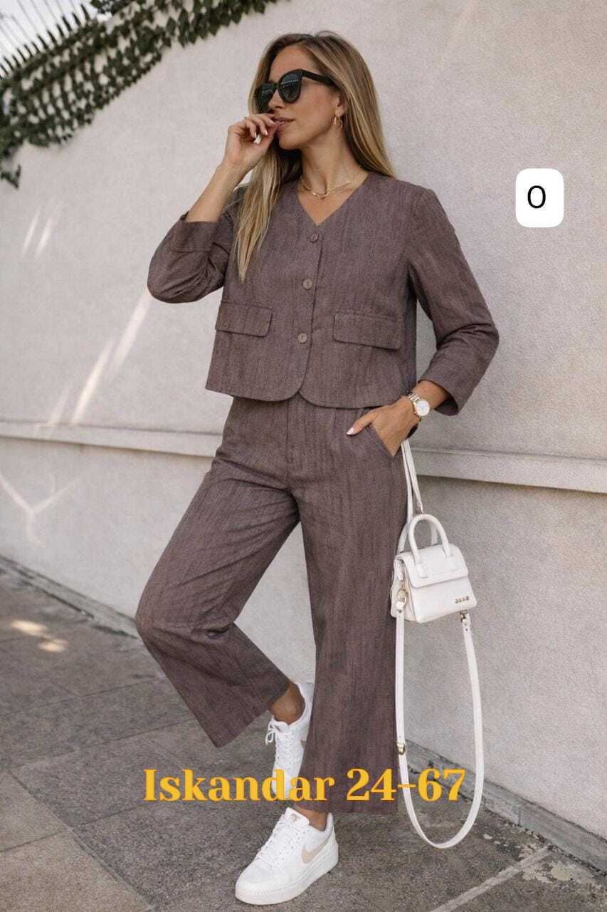 женский брючный костюм,костюм классический,костюм брючной деловой,костюм женский,модный костюм