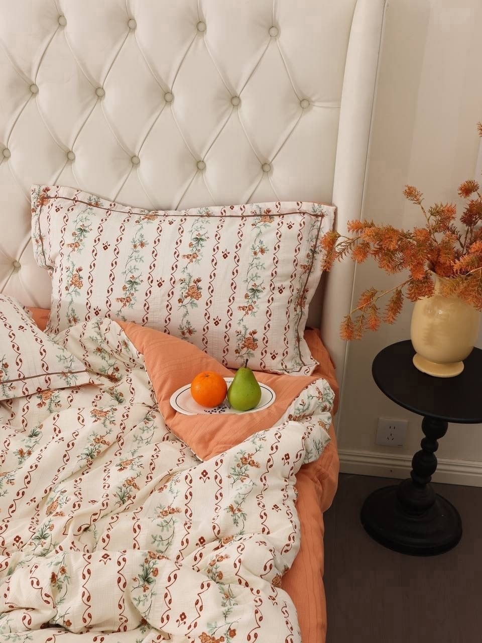 кровати,кровати для спальни,кровати с высоким изголовьем,кровати с изголовьем,кровать двуспальная