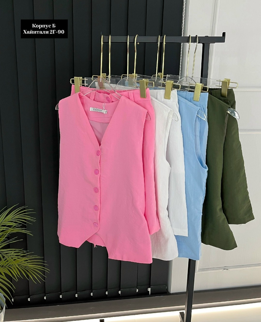 костюм женский летний с шортами,костюм с жилеткой,костюм с шортам,летние костюмы,костюм жилет