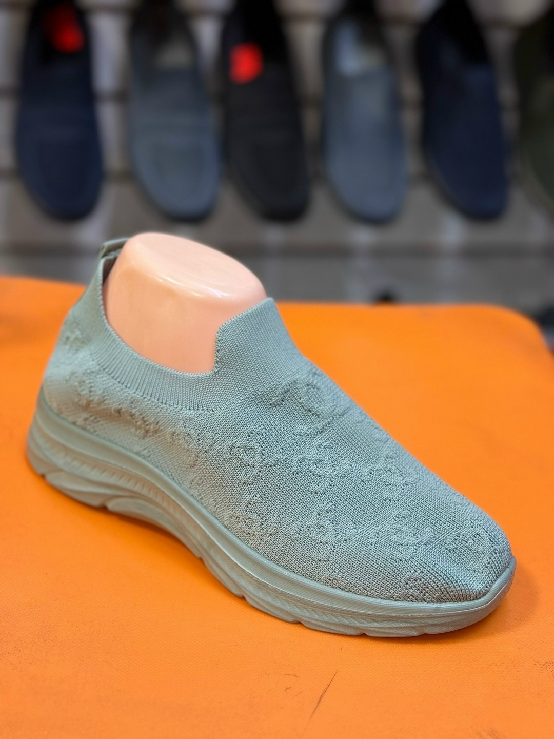 ,слипоны женские,спортивная ,слипоны ,женская