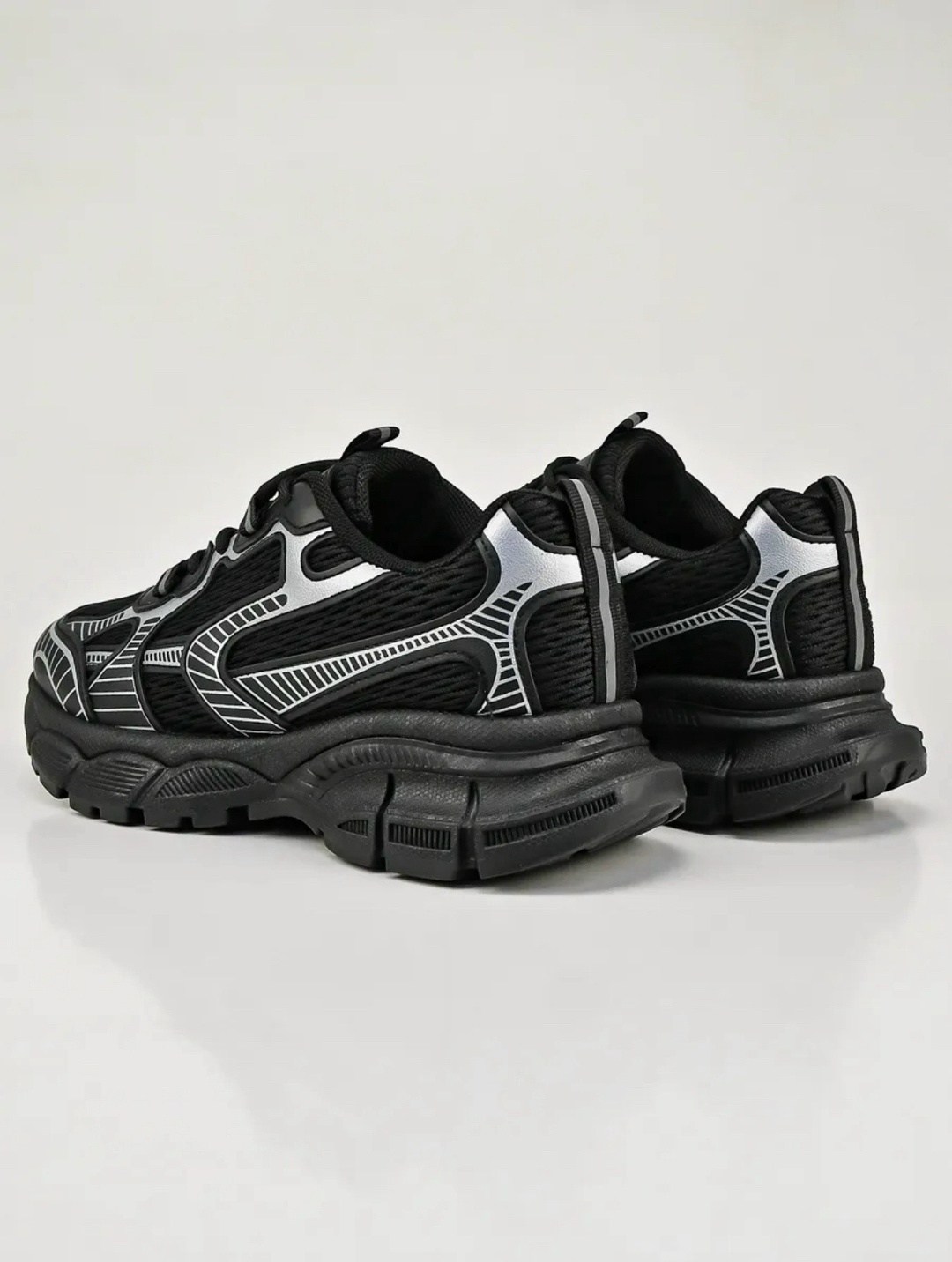 массивные кроссовки,кроссовки черные,спортивные кроссовки,кроссовки женскиe,кроссовки модные