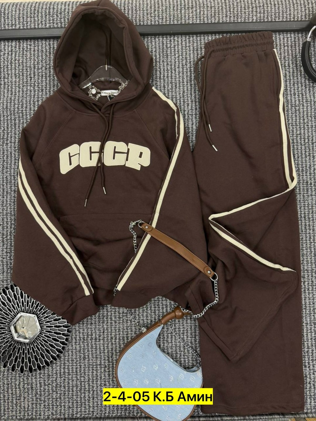 спорт костюм красный женский,костюм ссср,спортивный костюм ссср женский,костюм женский,костюм спортивный женский