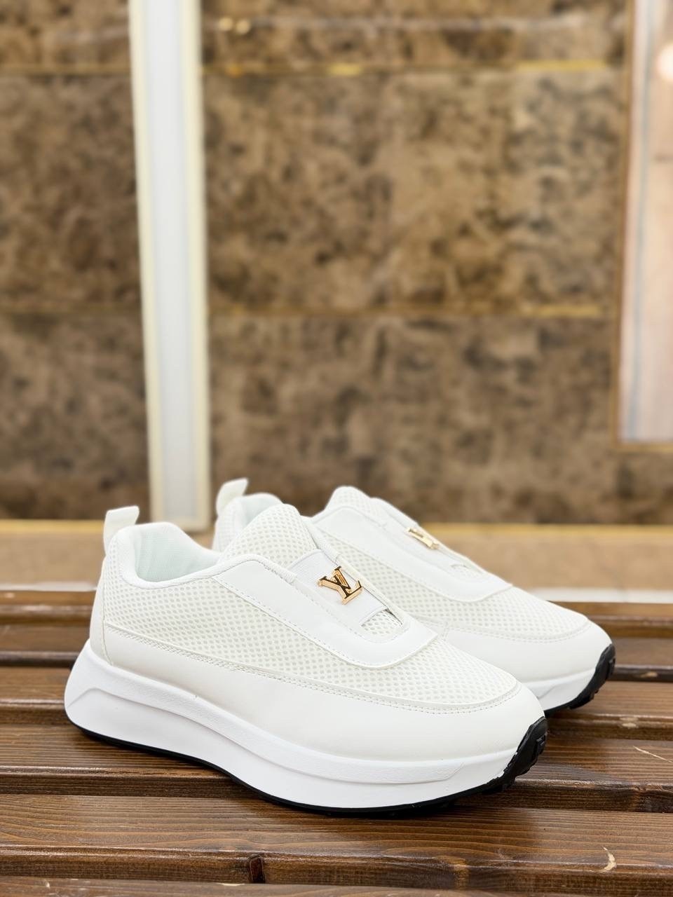 ,женские кроссовки,кроссовка мужской,мужские кроссовки,коричневые кроссовки