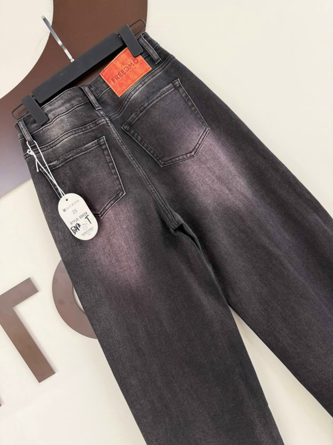 широкие джинсы,джинсы черные широкие,джинсы женские широкие,джинсы женские,джинсы