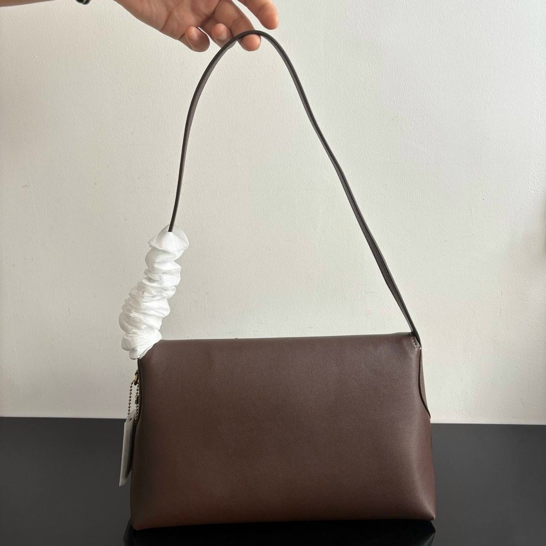 сумка,сумка багет,женская сумка,кожаная сумка,сумки на плечо