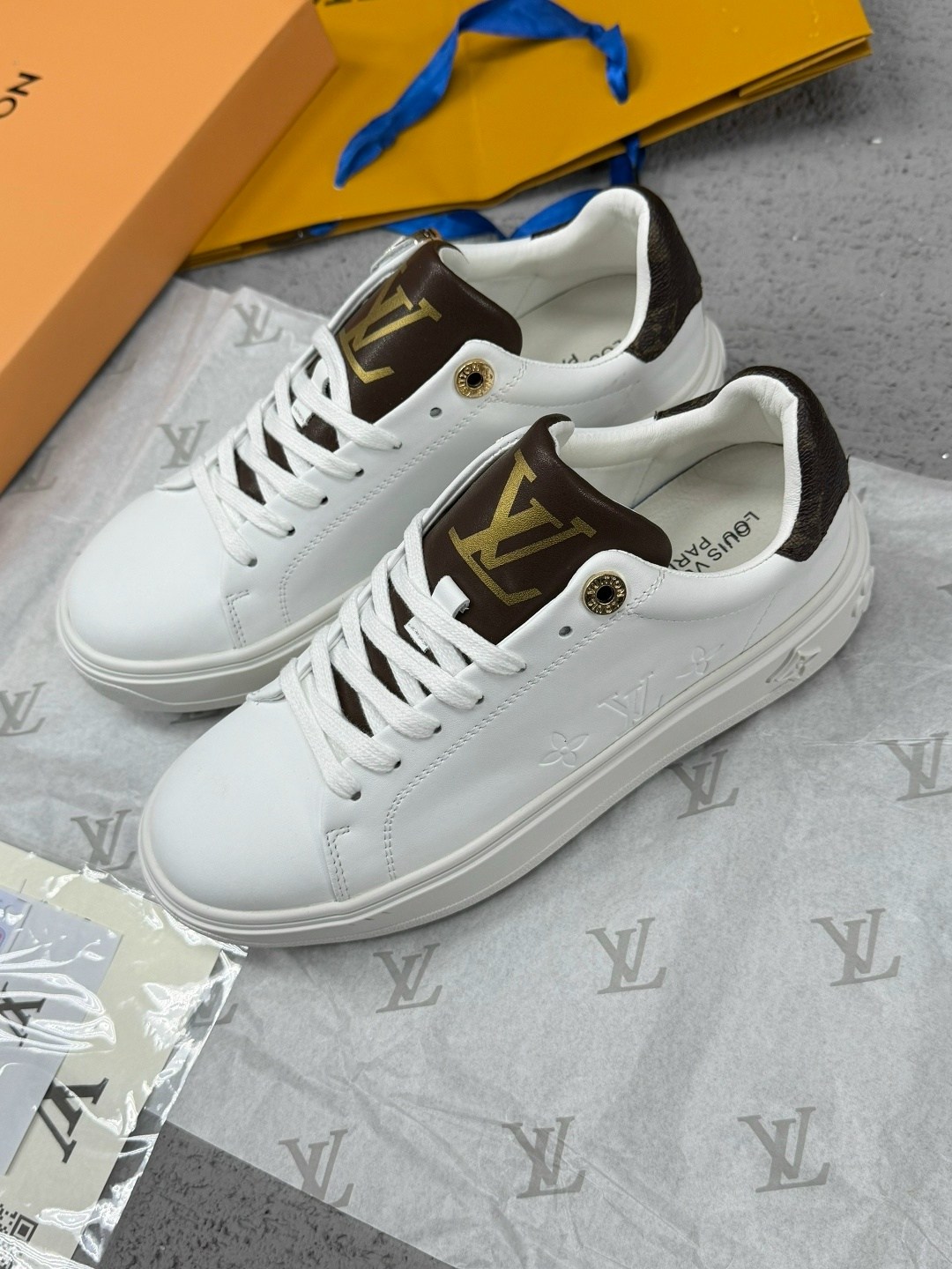 ,кеды louis vuitton,кеды луи витон женские,белые кеды луи виттон,луи виттон кеды женские белые