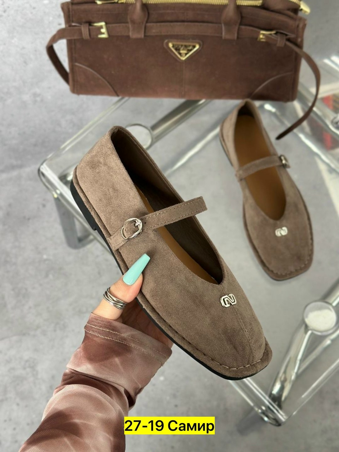 ,женские замшевые балетки с квадратным носом the row коричневые,женские балетки,балетки замшевые,лоферы замшевые