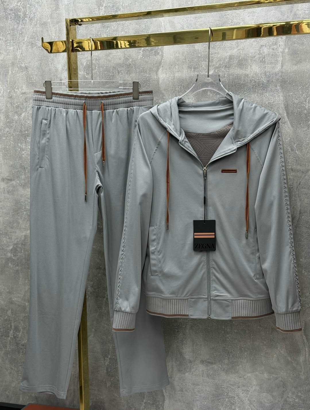 спортивный костюм brunello cucinelli,прогулочный костюм brunello cucinelli 33621,костюм спортивный loro piana,костюм brunello cucinelli,мужские спортивные костюмы brunello cucinelli