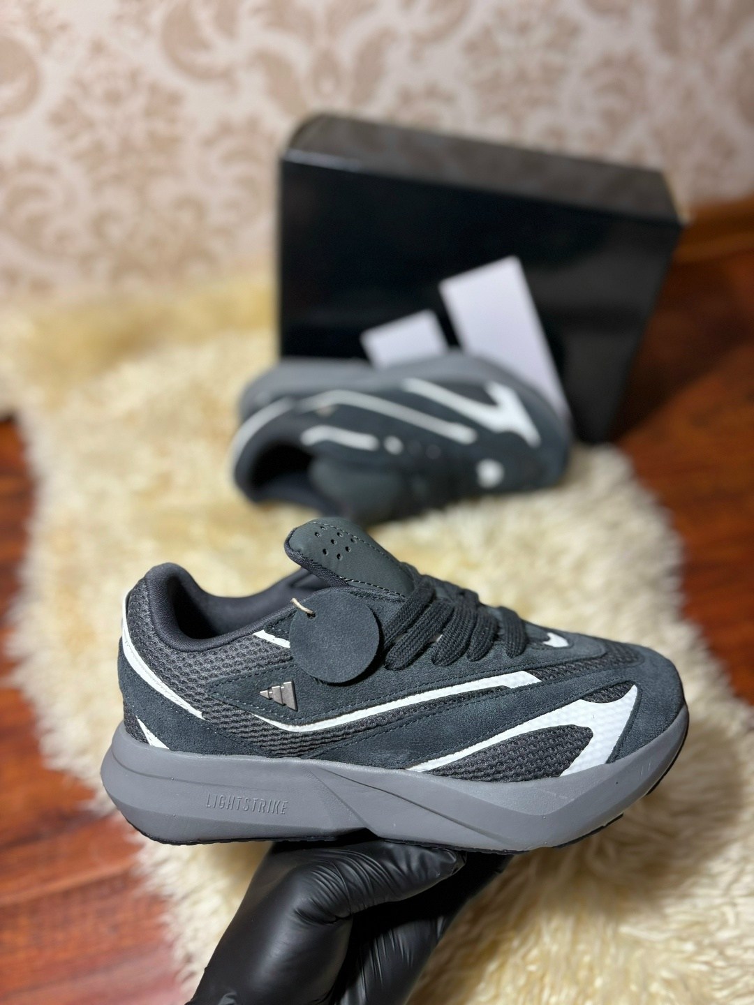 кроссовки adidas yeezy boost 700,adidas yeezy boost 700 v 2,adidas yeezy boost 700,adidas yeezy 700,кроссовки adidas yeezy boost