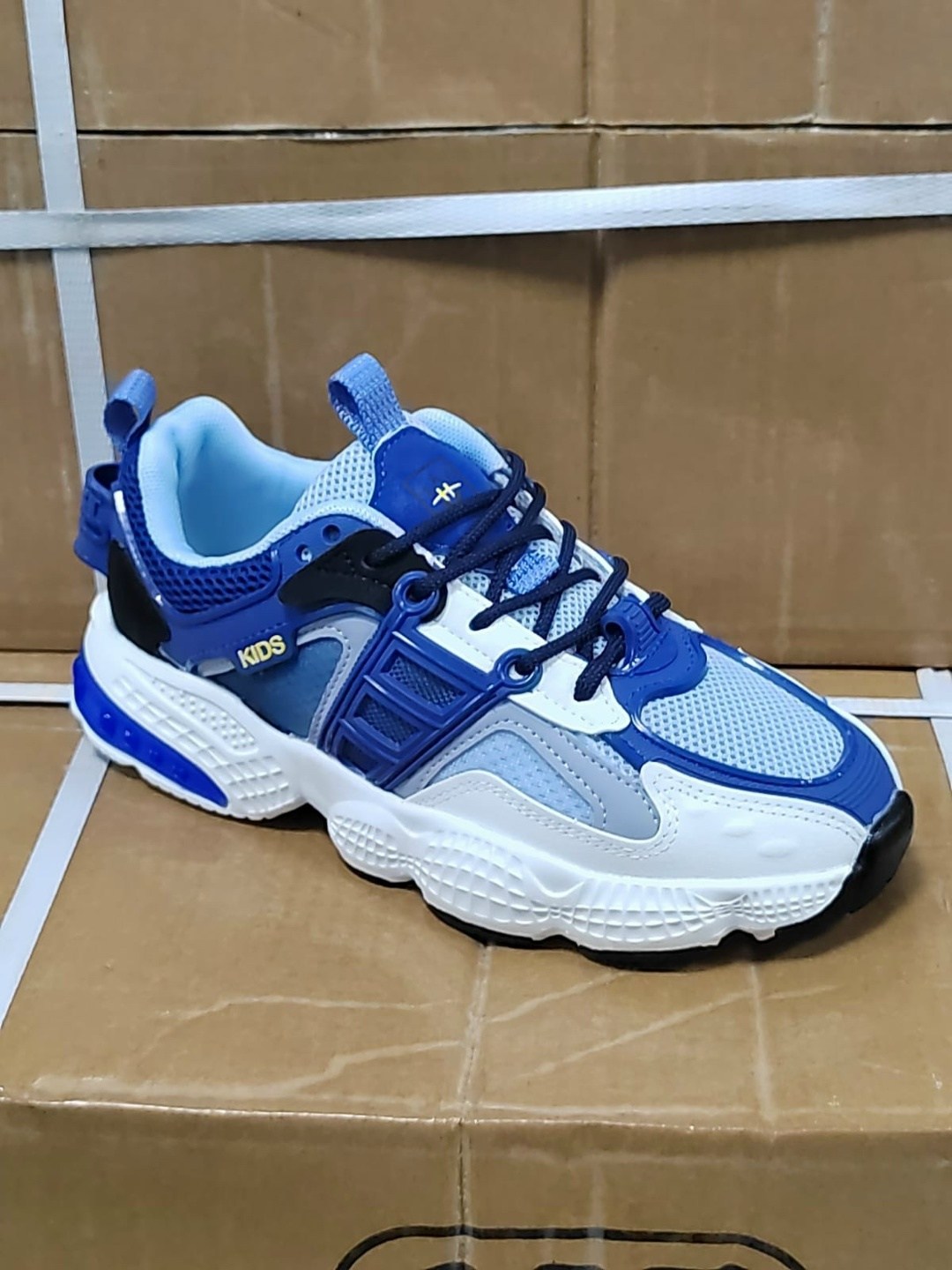 кроссовки женскиe,кроссовки,женские массивные кроссовки,кроссовки для женщин,кроссовка