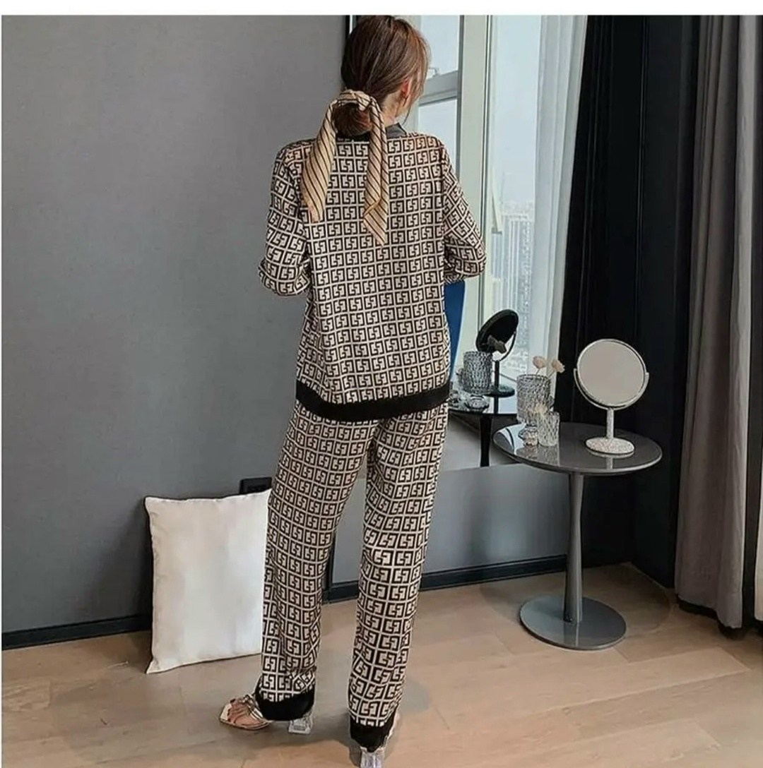 пижама шелковая фенди,женская пижама,пижама фенди женская,женские пижамные комплекты,пижама женская со штанами шелковая одежда для дома