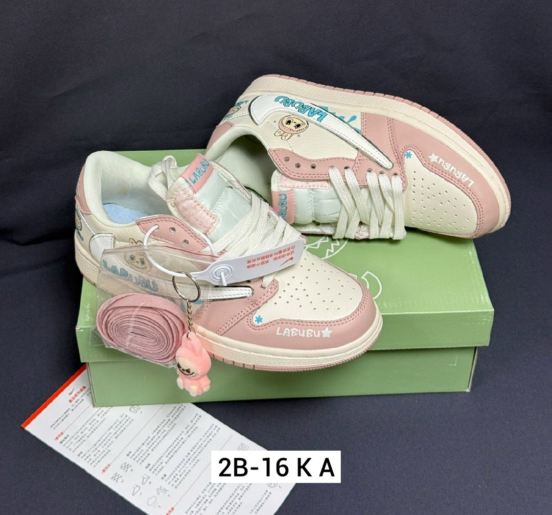 кроссовки,женские кроссовки,,оригинальные кроссовки,повседневные кроссовки