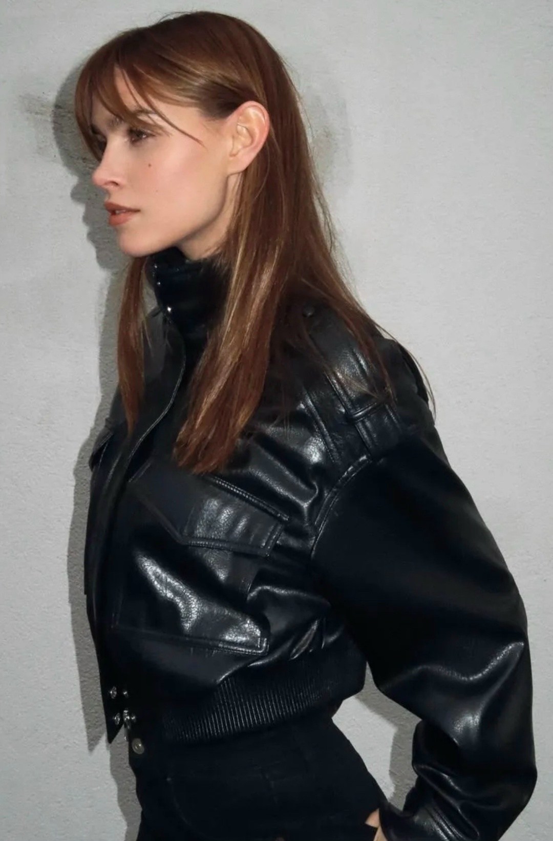 кожаная куртка,женская кожаная куртка,косуха куртка,куртка из искусственной кожи,стильная кожаная куртка