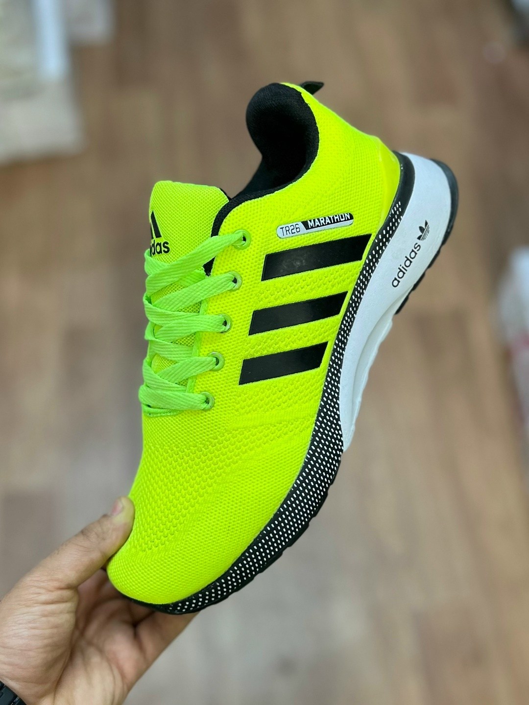 кроссовки adidas,кроссовки adidas мужские,кроссовки адидас,кроссовки,оранжевые кроссовки