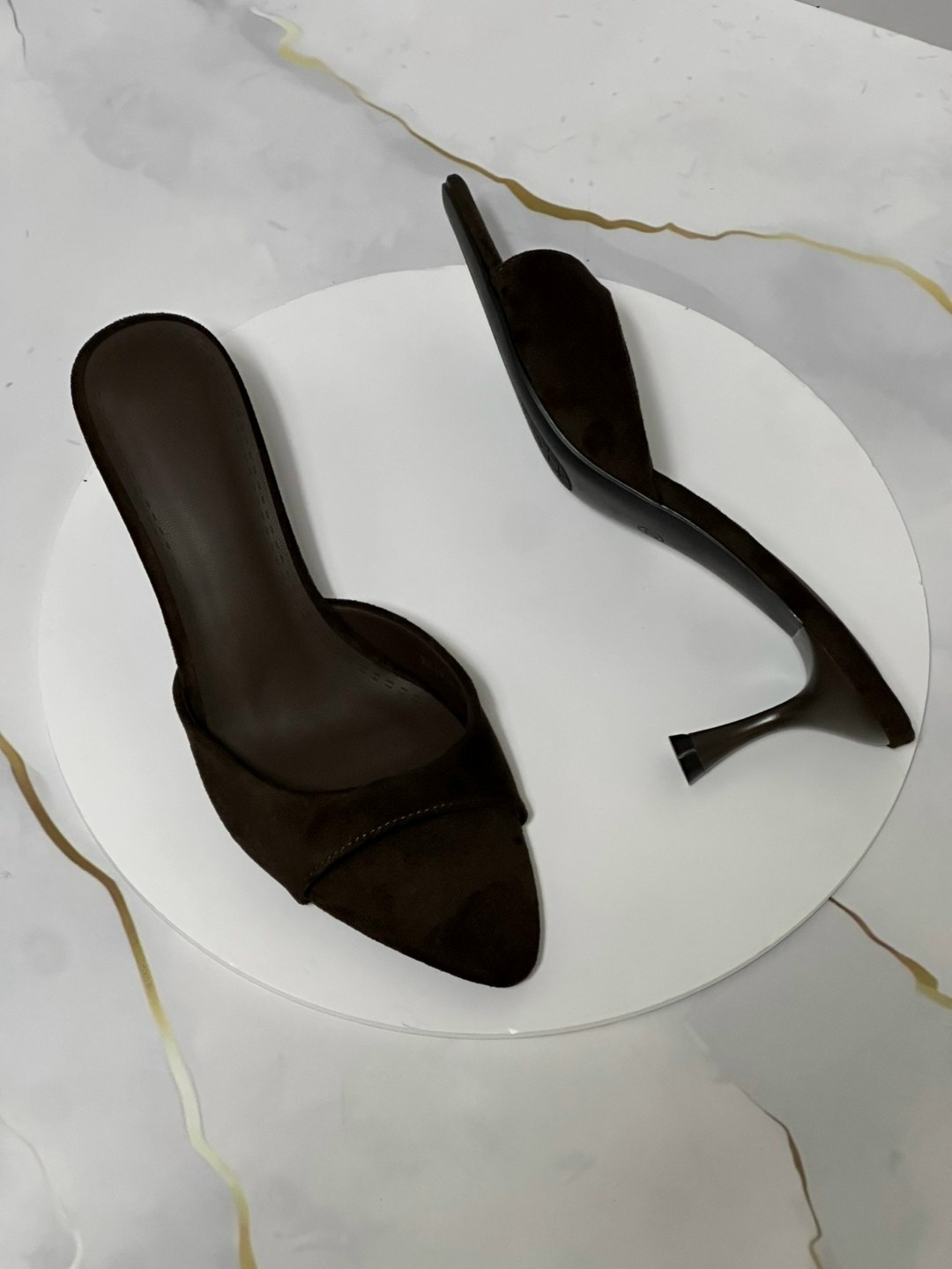 ,замшевые босоножки,босоножки на каблуках,женские шлепанцы,мюли на каблуке