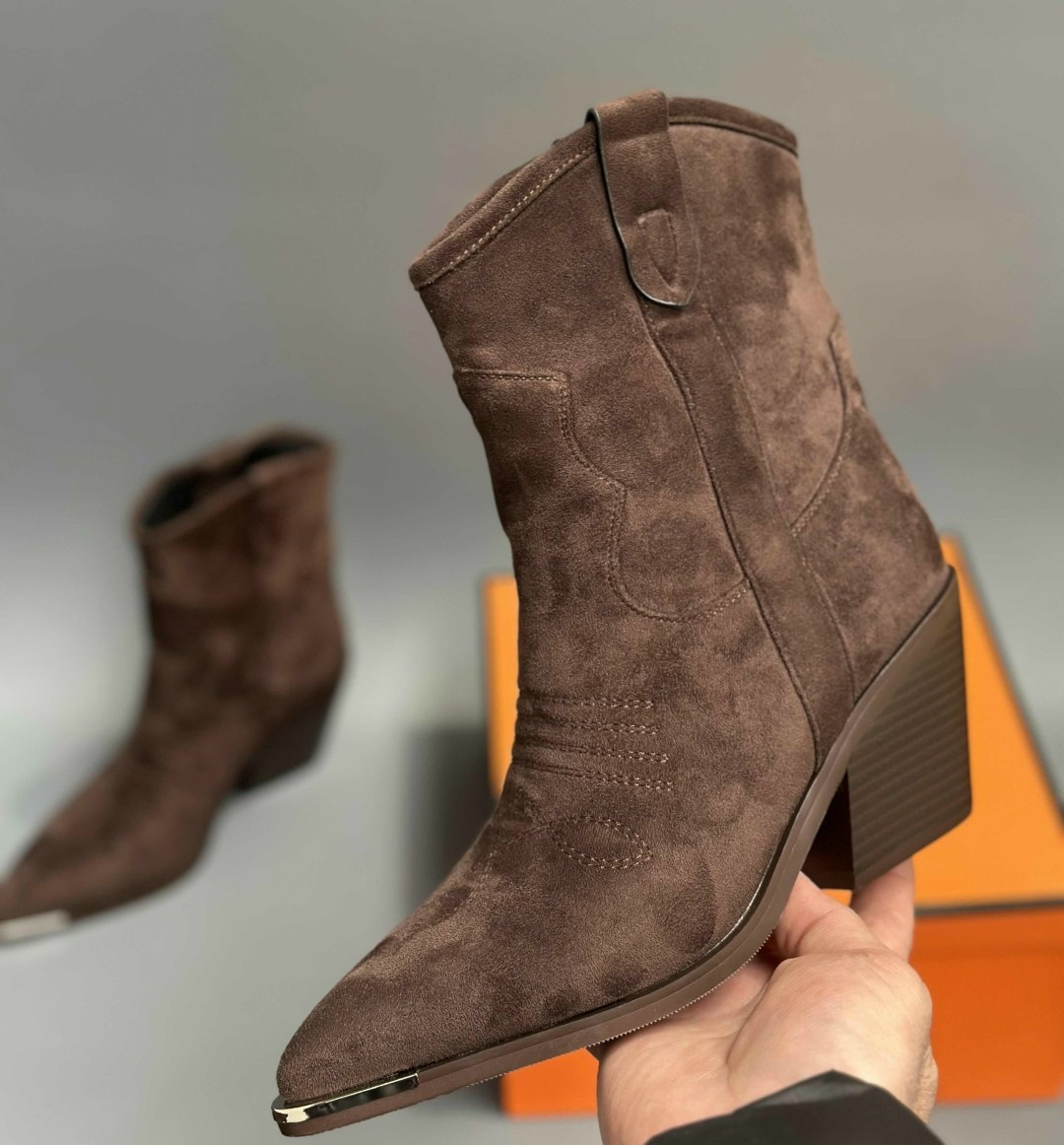 замшевые казаки,казаки замшевые эконика,ботинки казаки tucino 3326 36 рыжие замша,казаки замшевые женские,сапоги казаки женские