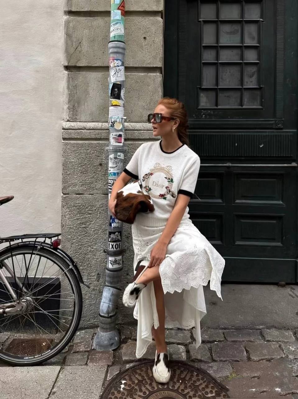 вязаная юбка,юбка с бахромой,футболка с вышивкой,женская футболка,одежда для женщин