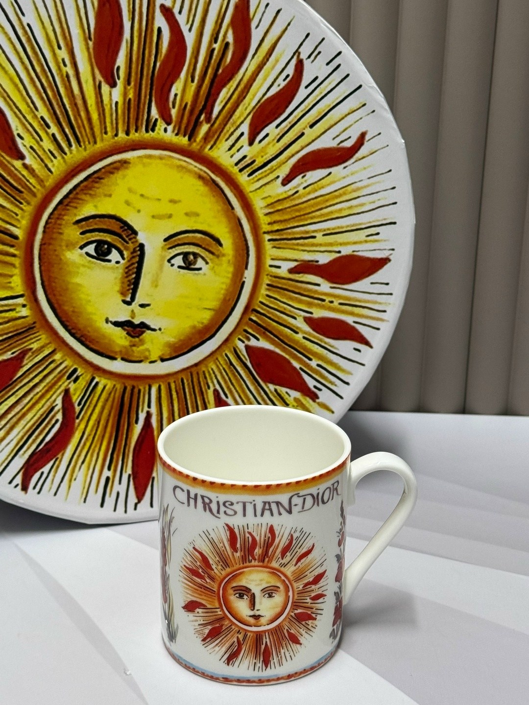 чайная пара christian dior taro le soleil фарфор,чайные наборы,набор кружек dior 4 шт,посуда кристиан диор,набор кружек christian dior tarot and puglia 4 шт le soleil