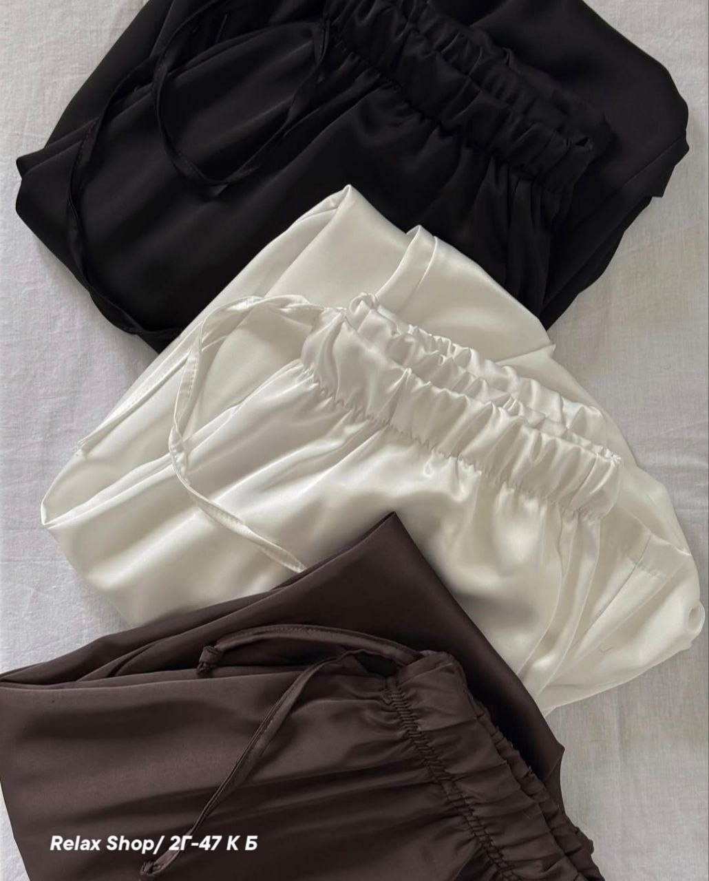 брюки с широкими штанинами элегантные,брюки женские атласные с широкими штанинами,атласные брюки,брюки с широкими штанинами,широкие брюки