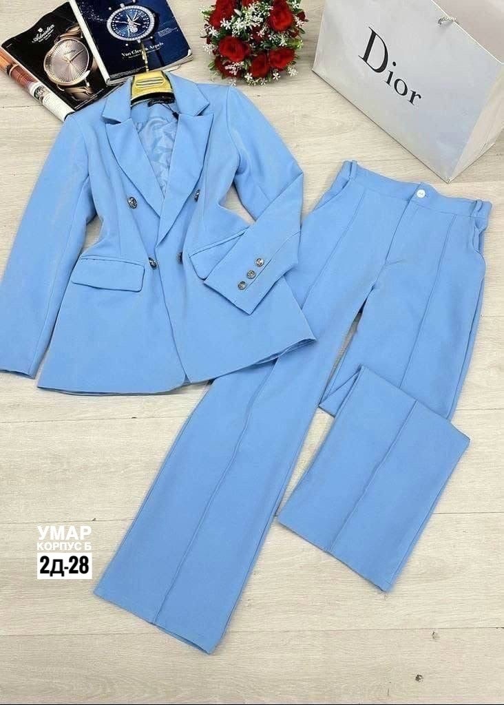 костюм брючный деловой,женский классический брючный костюм,брючный костюм женский,женский костюм голубой,костюм женский брючный двойка