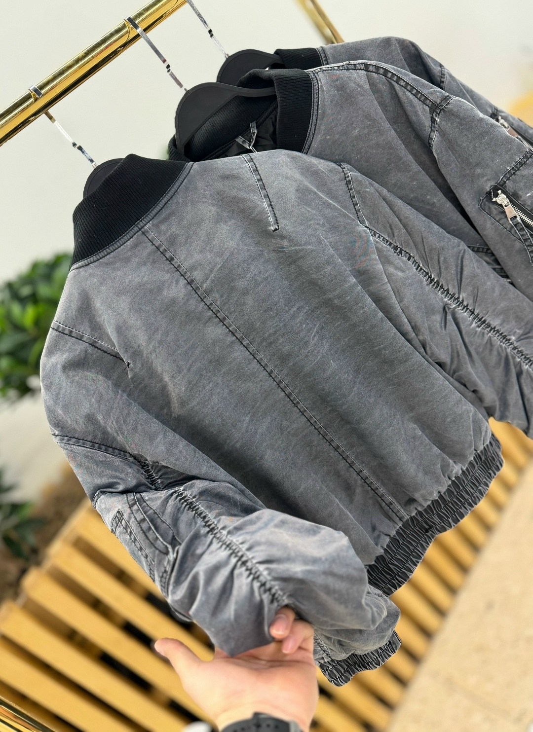 куртка бомбер,куртка бомбер кожаная,бомбер женский,куртка женская серая