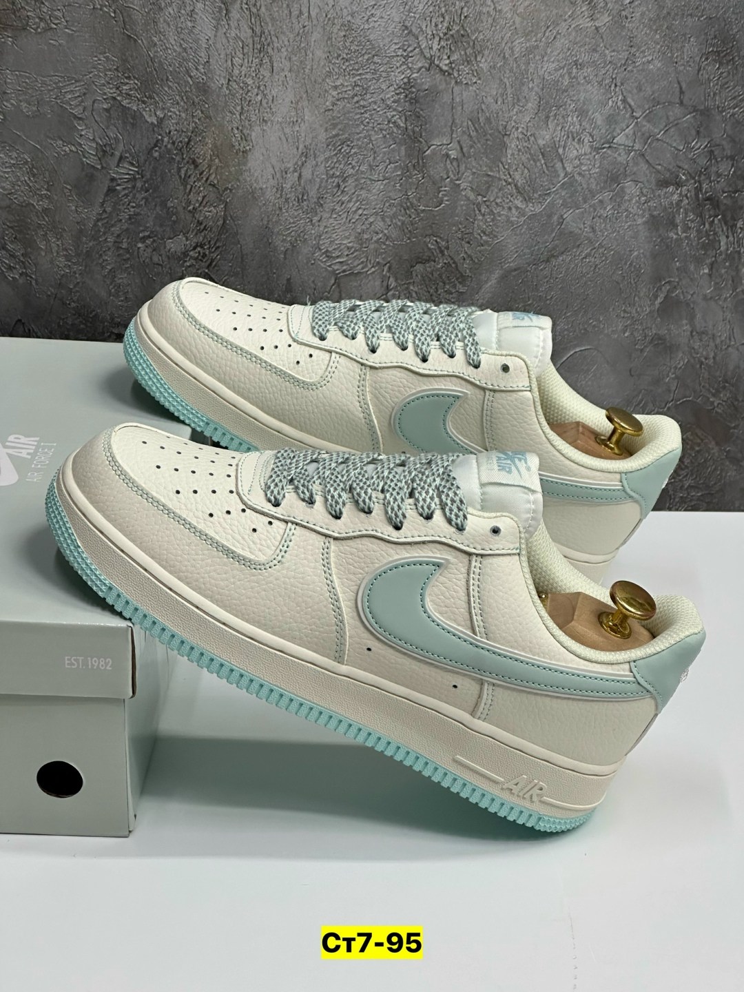 кроссовки nike air force 1 low x tiffany,кросcовки nike air force 1,nike air force 1 low,кроссовки,женские кроссовки nike air force 1