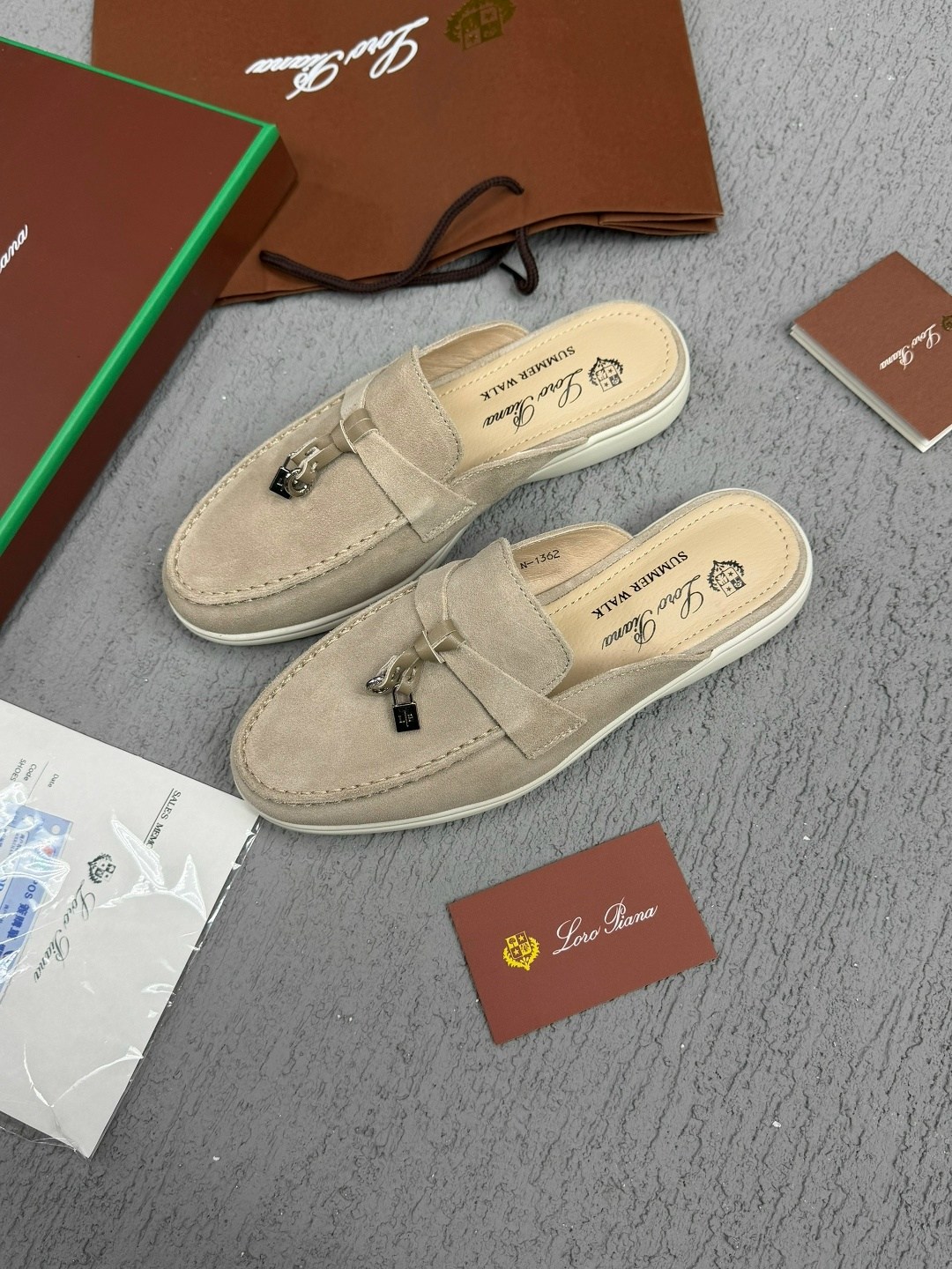 мюли loro piana,,loro piana лоферы,сабо loro piana,loro piana лоферы женские