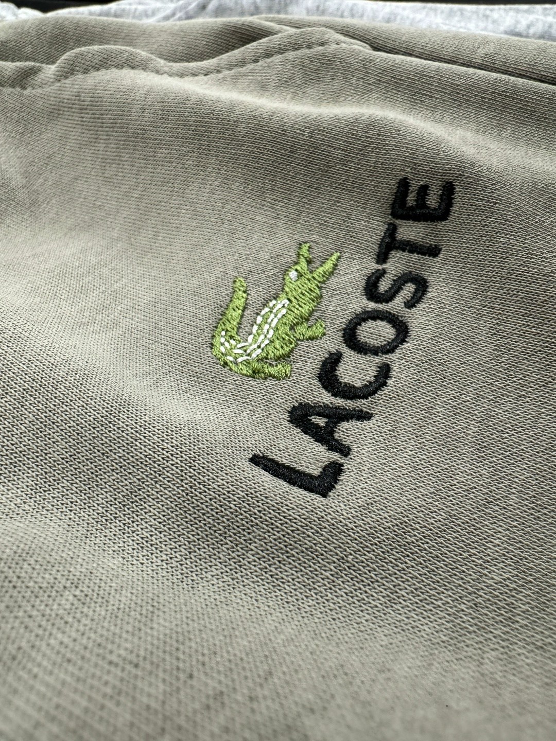 шорты мужские,шорты lacoste,шорты лакоста спорт сатин,шорты,шорты мужские спортивные