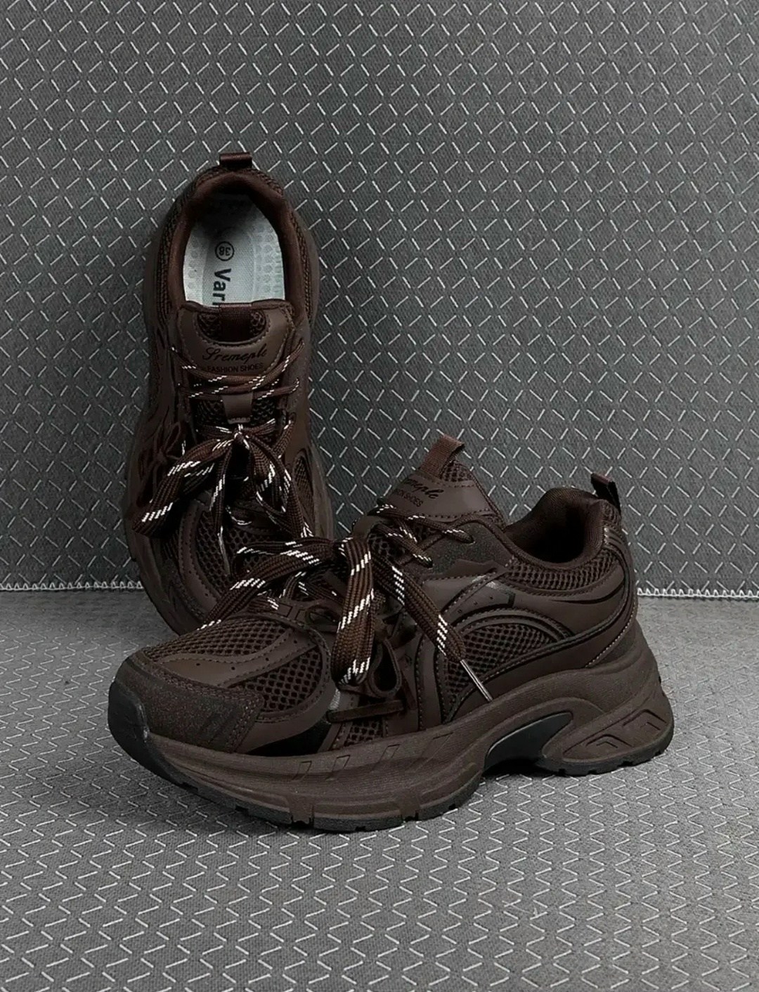 женские кроссовки,женские массивные кроссовки,массивные кроссовки для женщин,повседневные кроссовки,массивные кроссовки