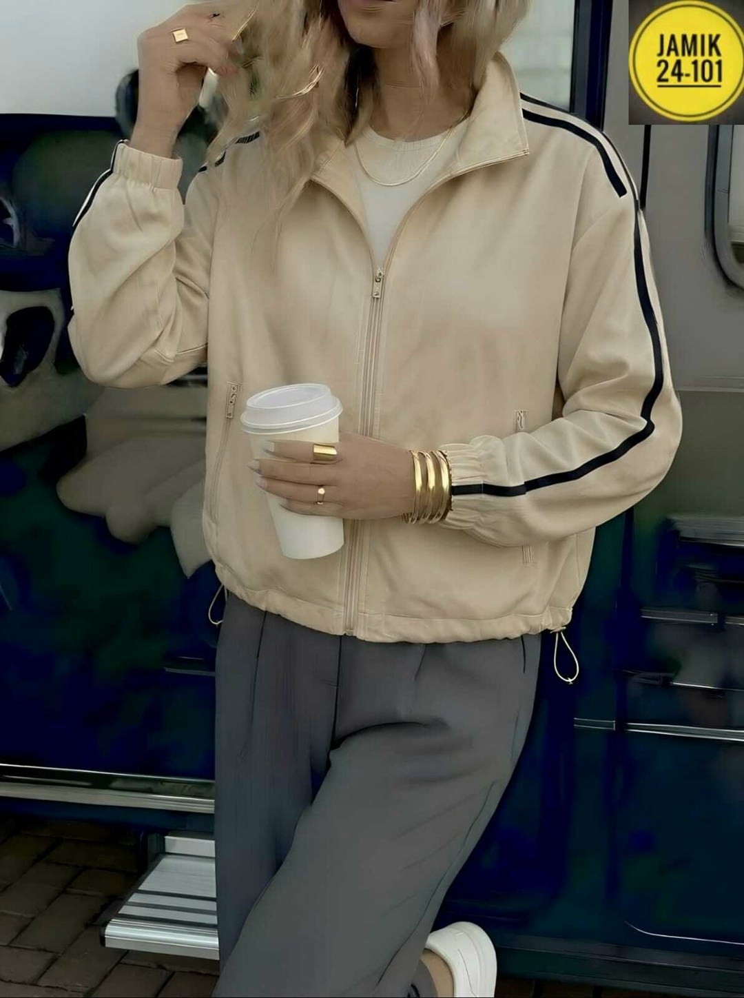 ветровка женская,куртка женская бомбер,куртка бомбер,легкая куртка,куртка женская