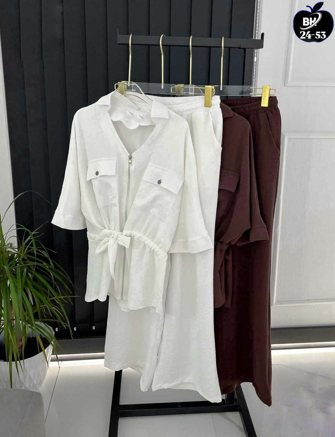 женский костюм двойка,брючный костюм,женские костюмы,костюм двойка сингапур,стильные женские костюмы