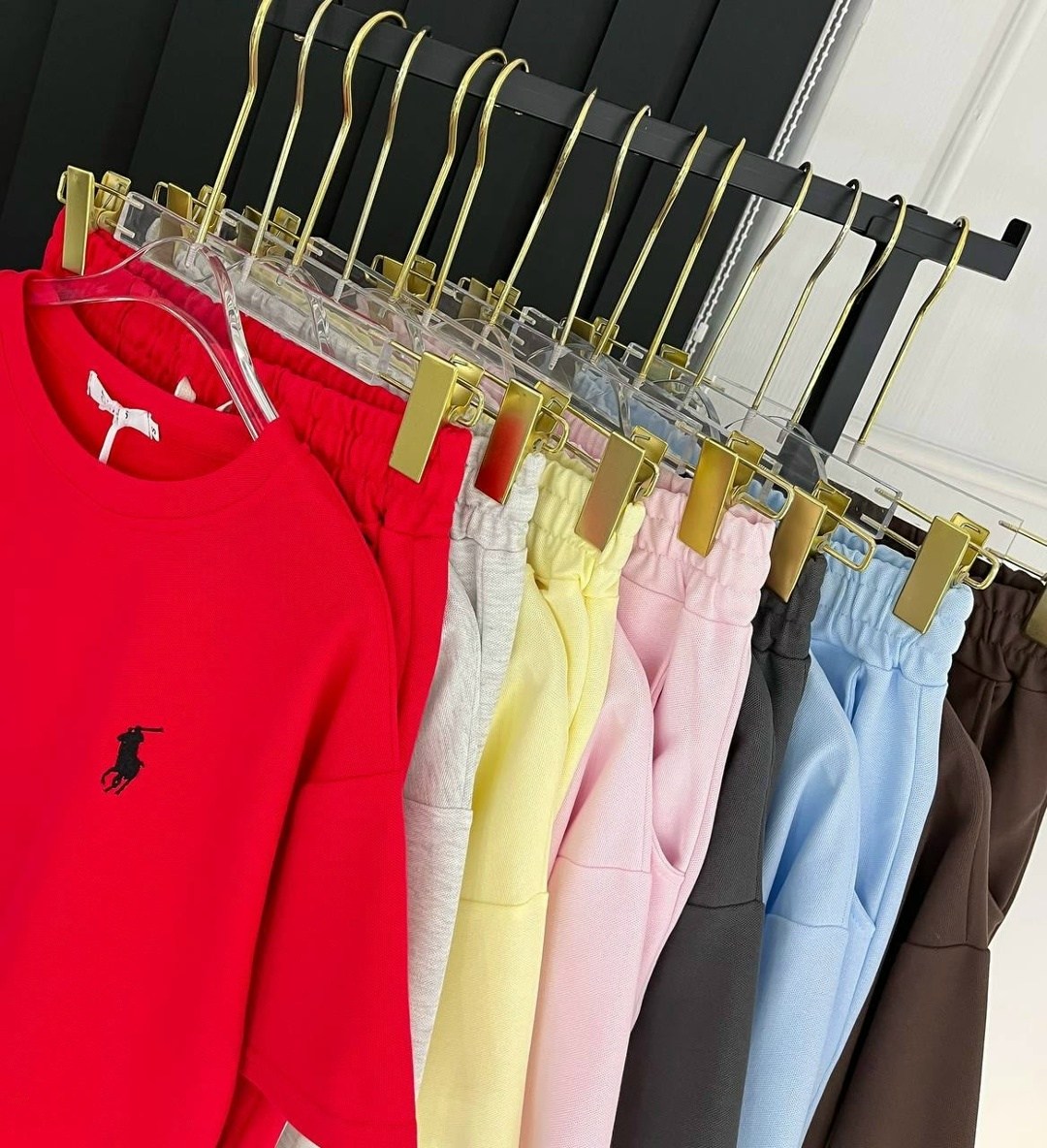 костюм женский,комплект одежды,повседневный костюм,костюм,одежда женская