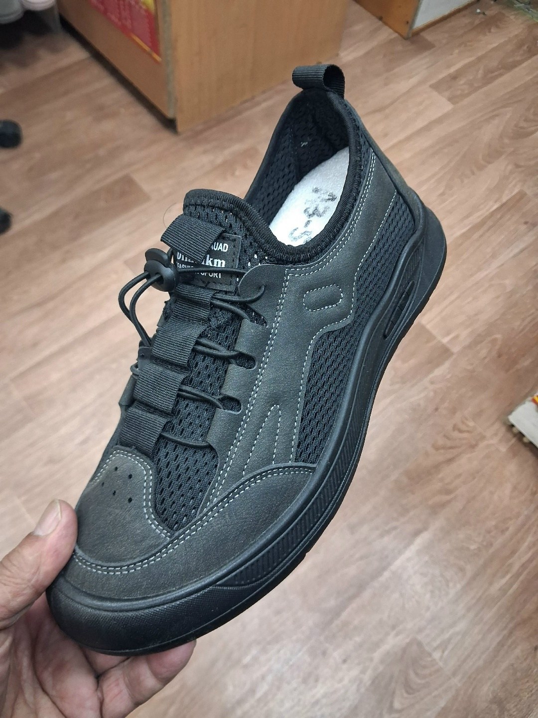 ,мужские кроссовки,спортивная ,кроссовки повседневные,мужская