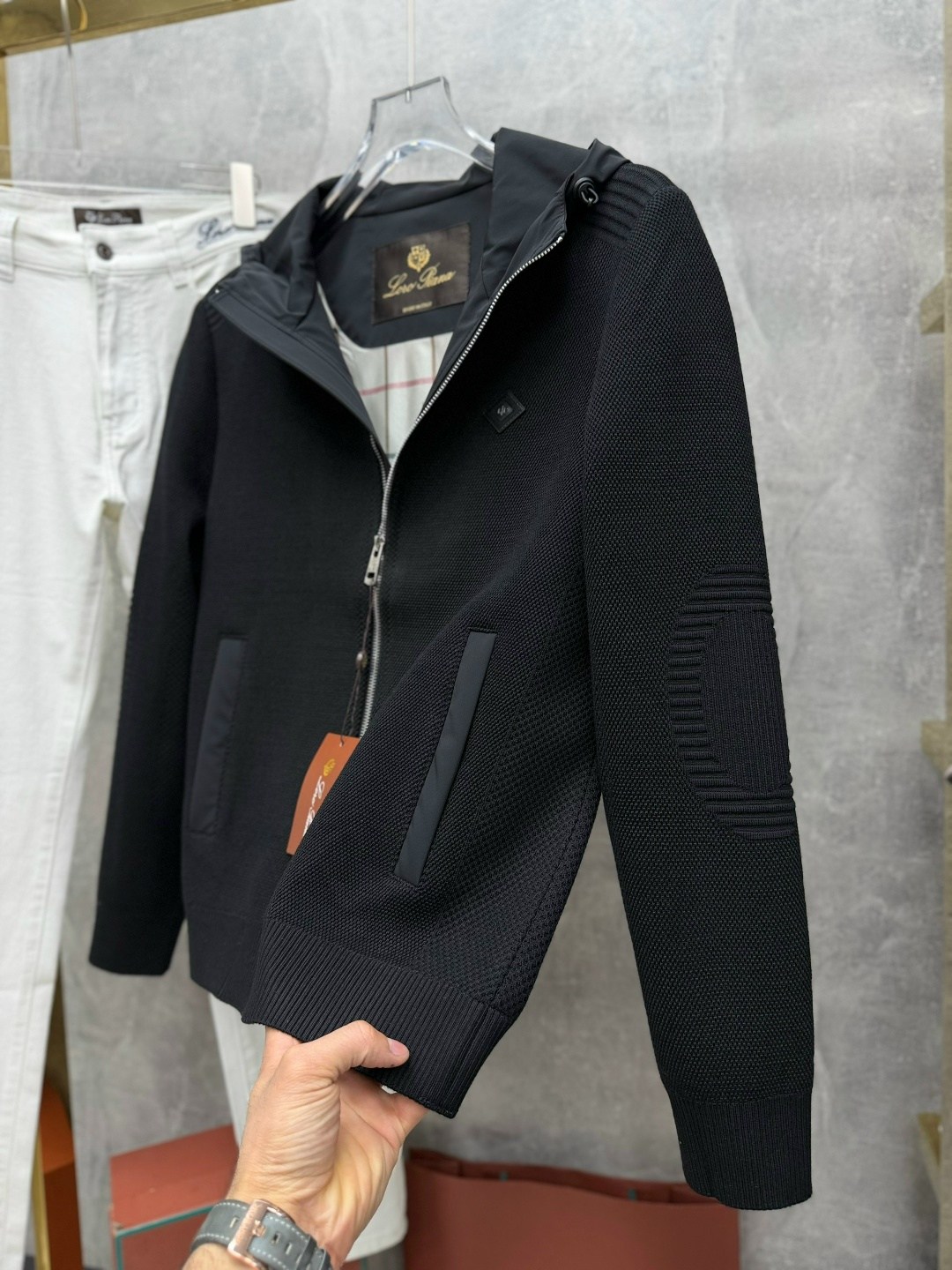 мужская кофта,мужская верхняя одежда,кофта с замком,спортивный костюм loro piana,мужская куртка с капюшоном