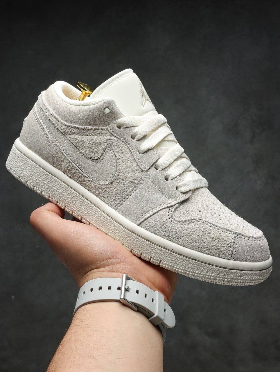 nike air jordan 1 low,nike air jordan 1 low se,кроссовки nike air jordan 1 low,air jordan 1 low triple white,air jordan 1 low se