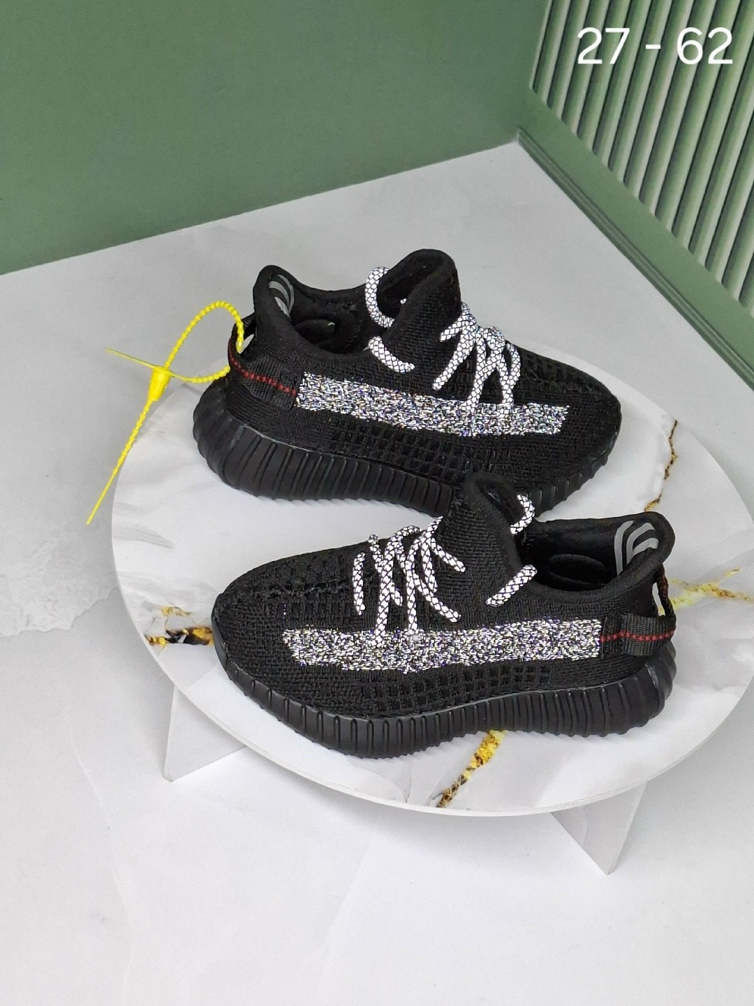 adidas yeezy boost 350,adidas yeezy 350 black reflective,кроссовки adidas yeezy boost 350,adidas yeezy boost 350 v 2,yeezy boost 350 v 2