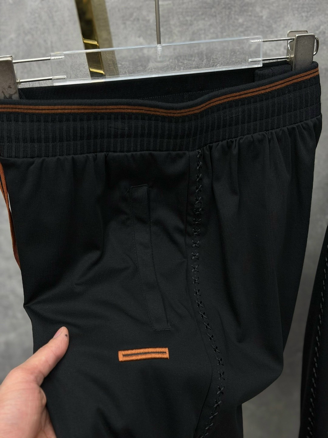 костюм спортивный loro piana,мужской спортивный костюм,костюм спортивный,костюм повседневный спортивный,спортивный костюм kiton