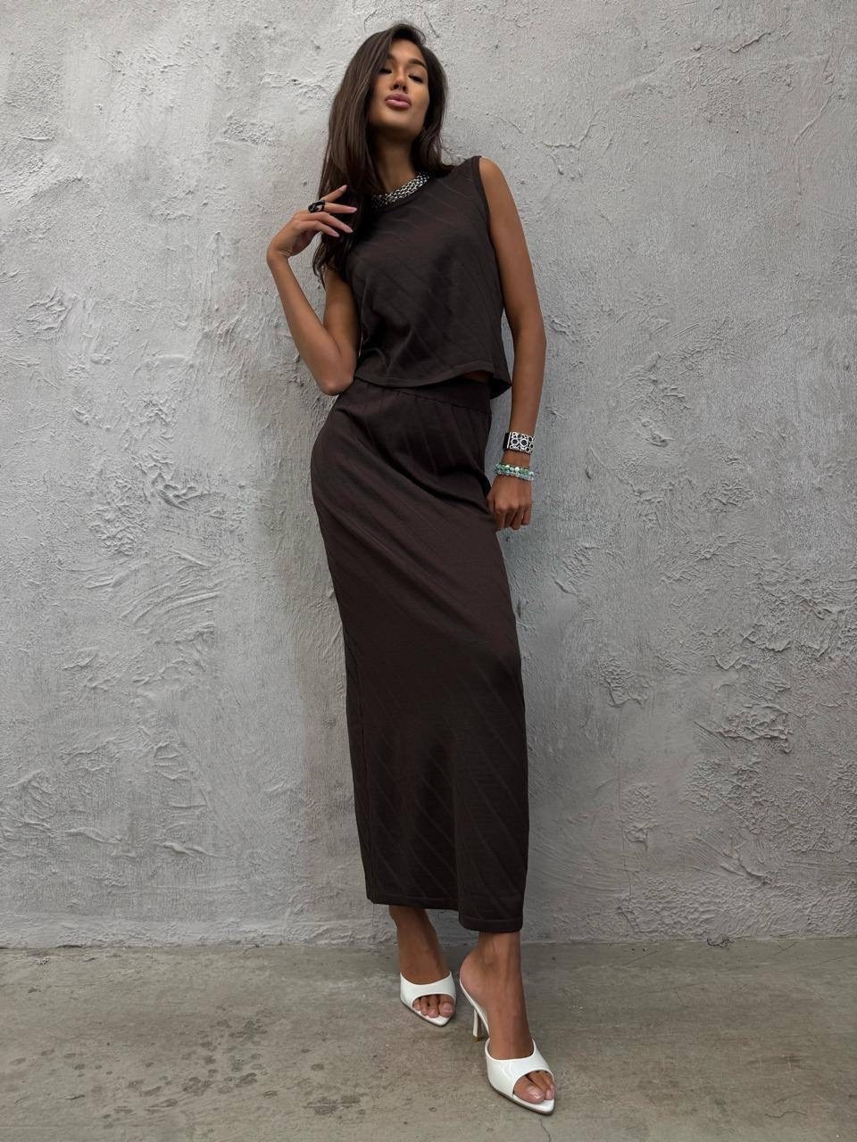 костюм трикотажный,женский трикотажный костюм с юбкой,трикотажные костюмы с юбкой,костюм вязаный с юбкой,вязаные костюмы