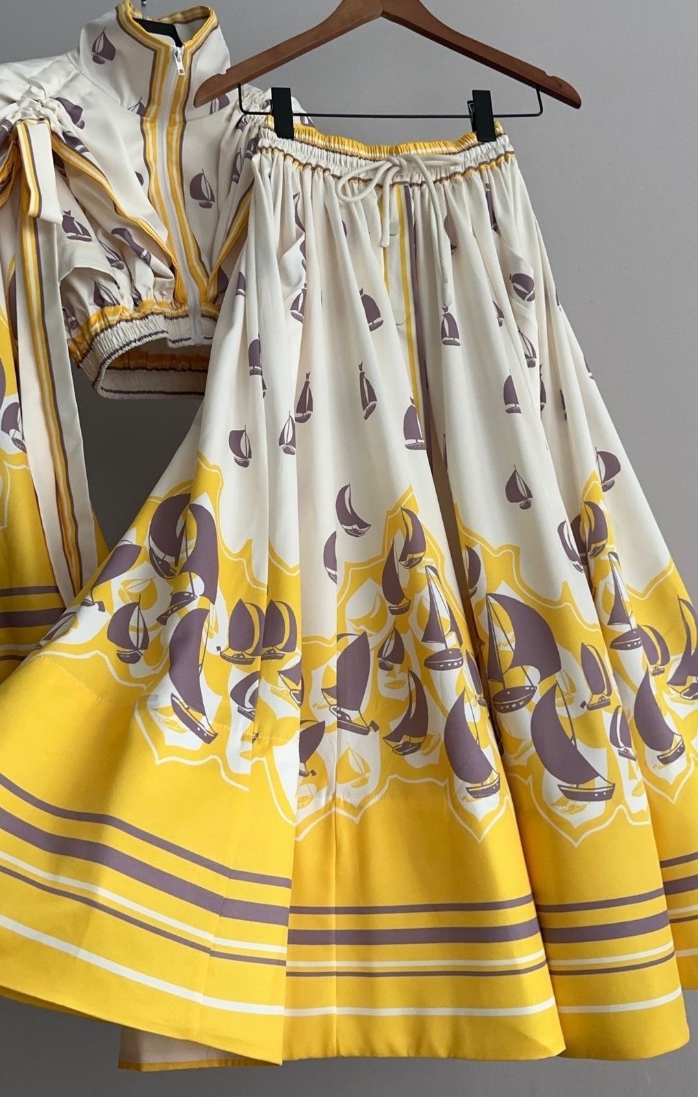 костюм с юбкой,мода стиль,платье в стиле,стильные наряды