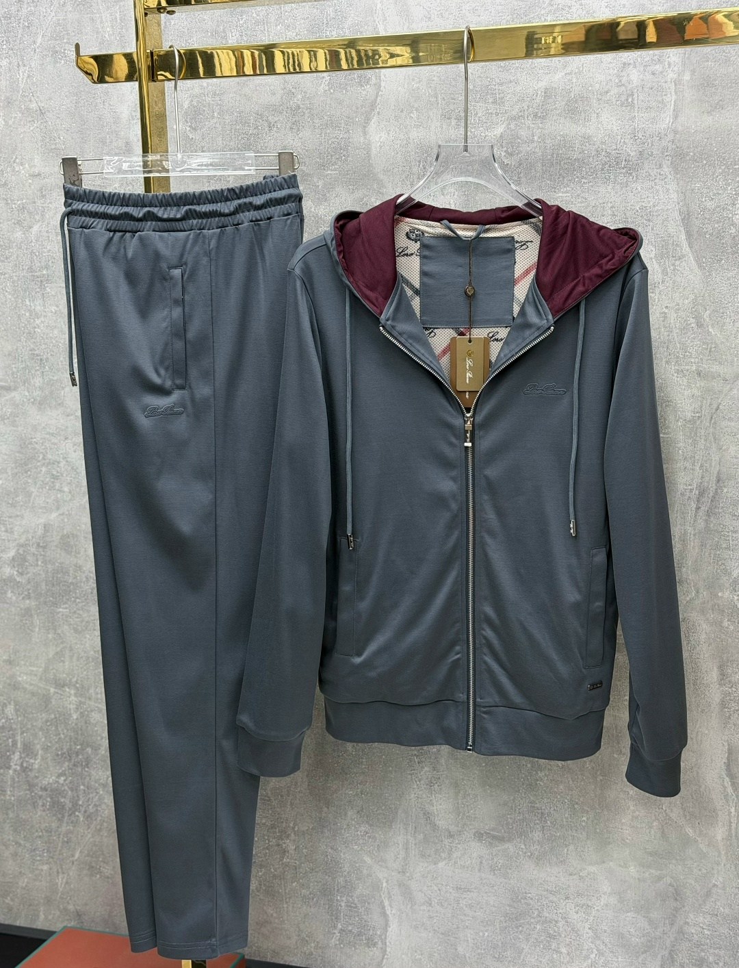 спортивный костюм brunello cucinelli,спортивный костюм loro piana,спортивный костюм мужской loro piana,костюм brunello cucinelli,костюм спортивный kiton