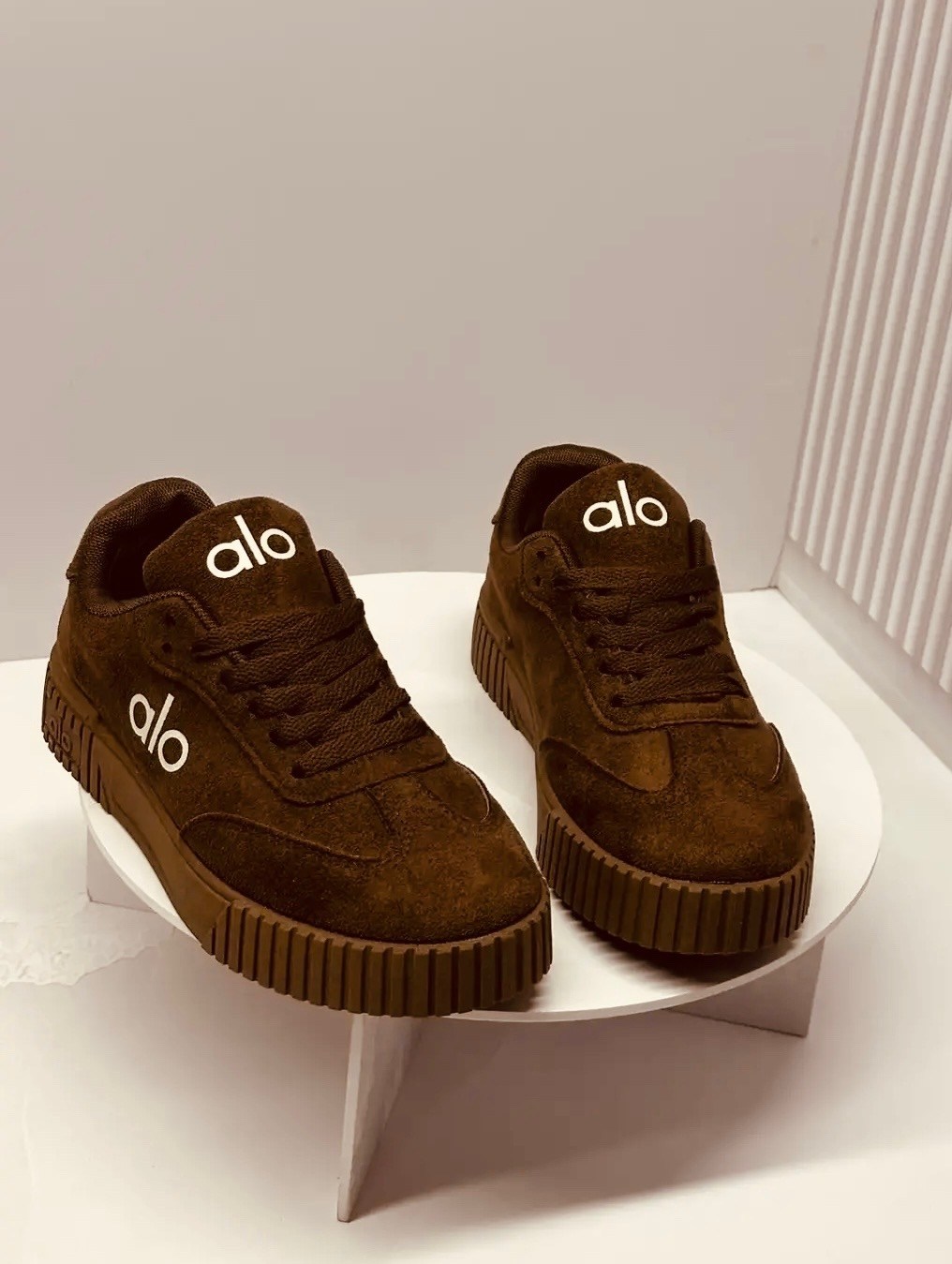 ,кроссовки замш,кроссовки женскиe,замшевые кроссовки, женская