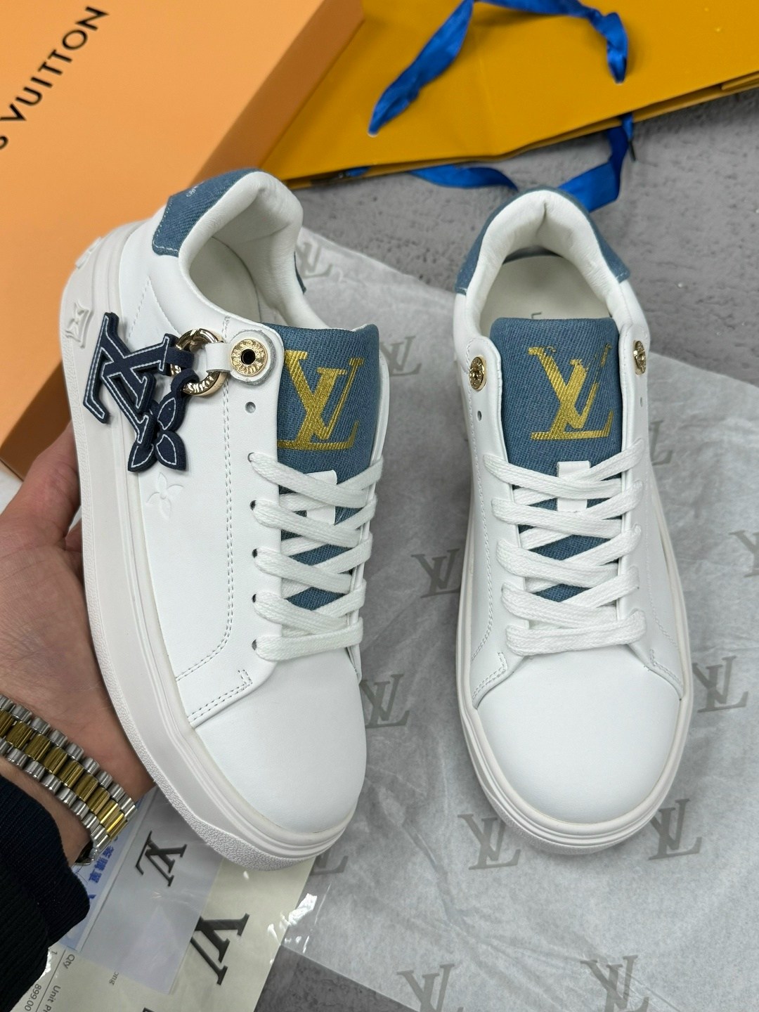 ,кеды louis vuitton,кеды луи витон женские,белые кеды луи виттон,луи виттон кеды женские белые