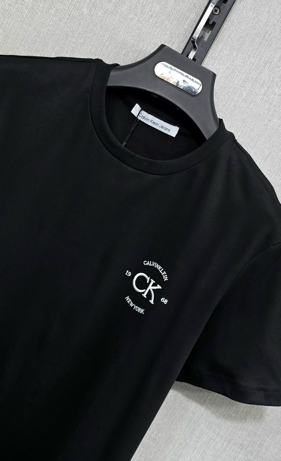 мужская футболка,футболке,футболка calvin klein jeans,мужские джинсы,мужская мода