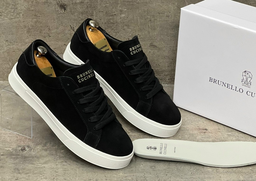 замшевые кеды мужские,кеды замшевые,мужские кроссовки черные из замши и белой подошвой,,мужские кеды