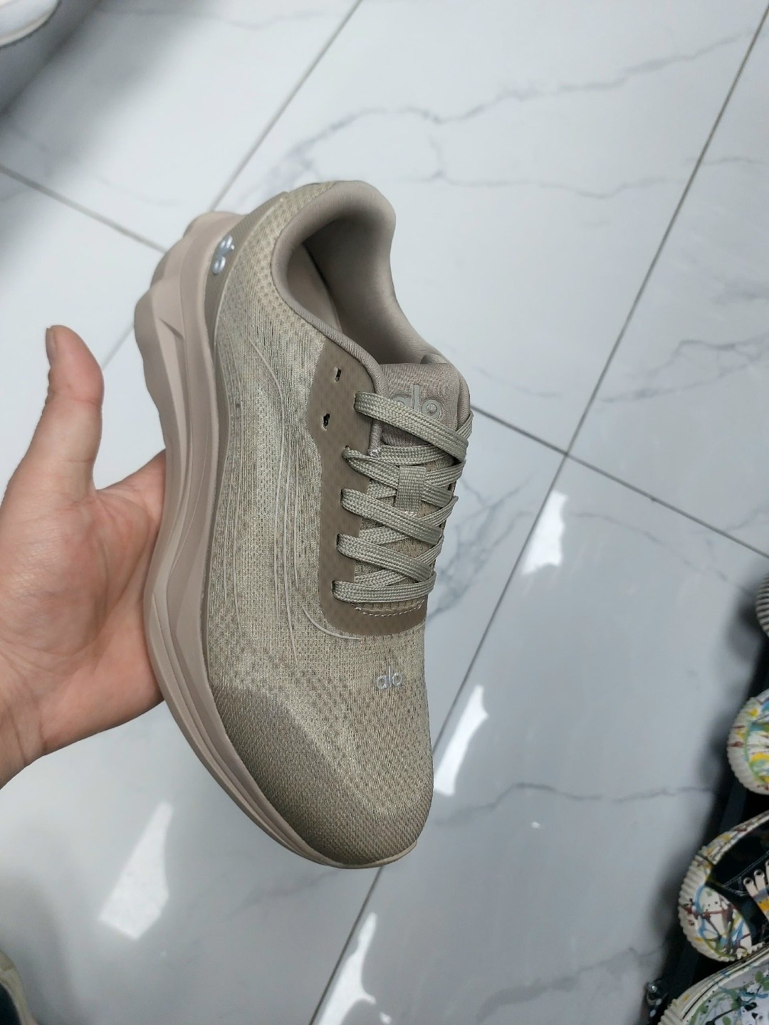 кроссовки,кроссовки женскиe,кроссовки alo,кроссовка,кроссовки отличный