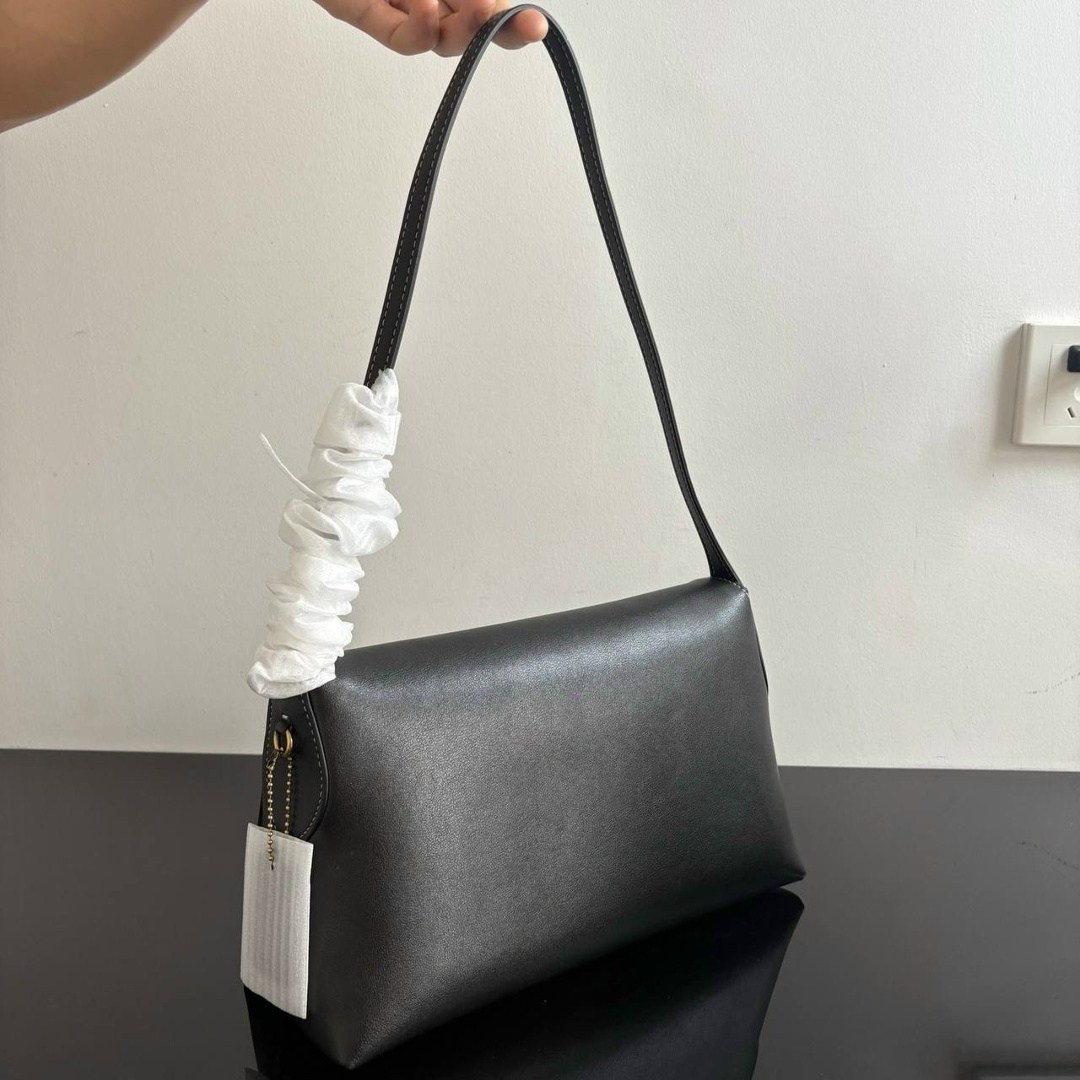 сумка,сумка женская,модная сумка,сумки багет,сумка на плечо