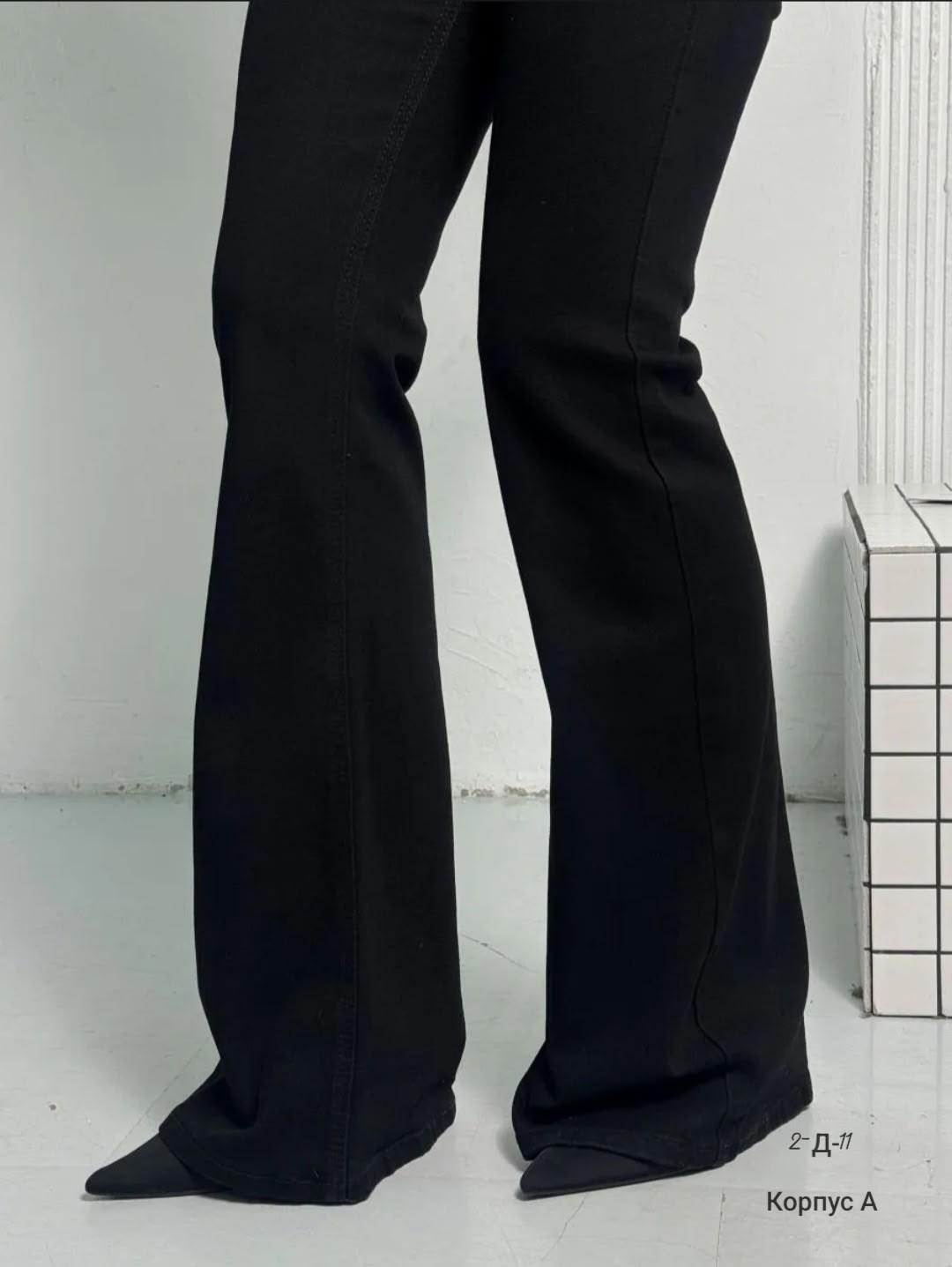 джинсы женские клеш,стильные джинсы,модные джинсы,женские джинсы,джинсы клеш