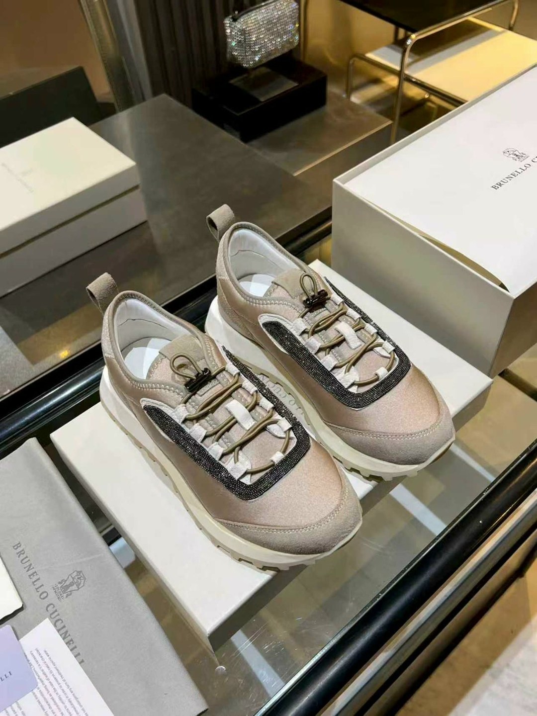 ,кроссовки женскиe,комбинированные кроссовки brunello cucinelli,brunello cucinelli кроссовки,замшевые кроссовки brunello cucinelli
